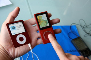 Illustration for article titled Flash Zune Hardware Gallery and Test: Tight Jeans, Sizemodo, and Zunepad